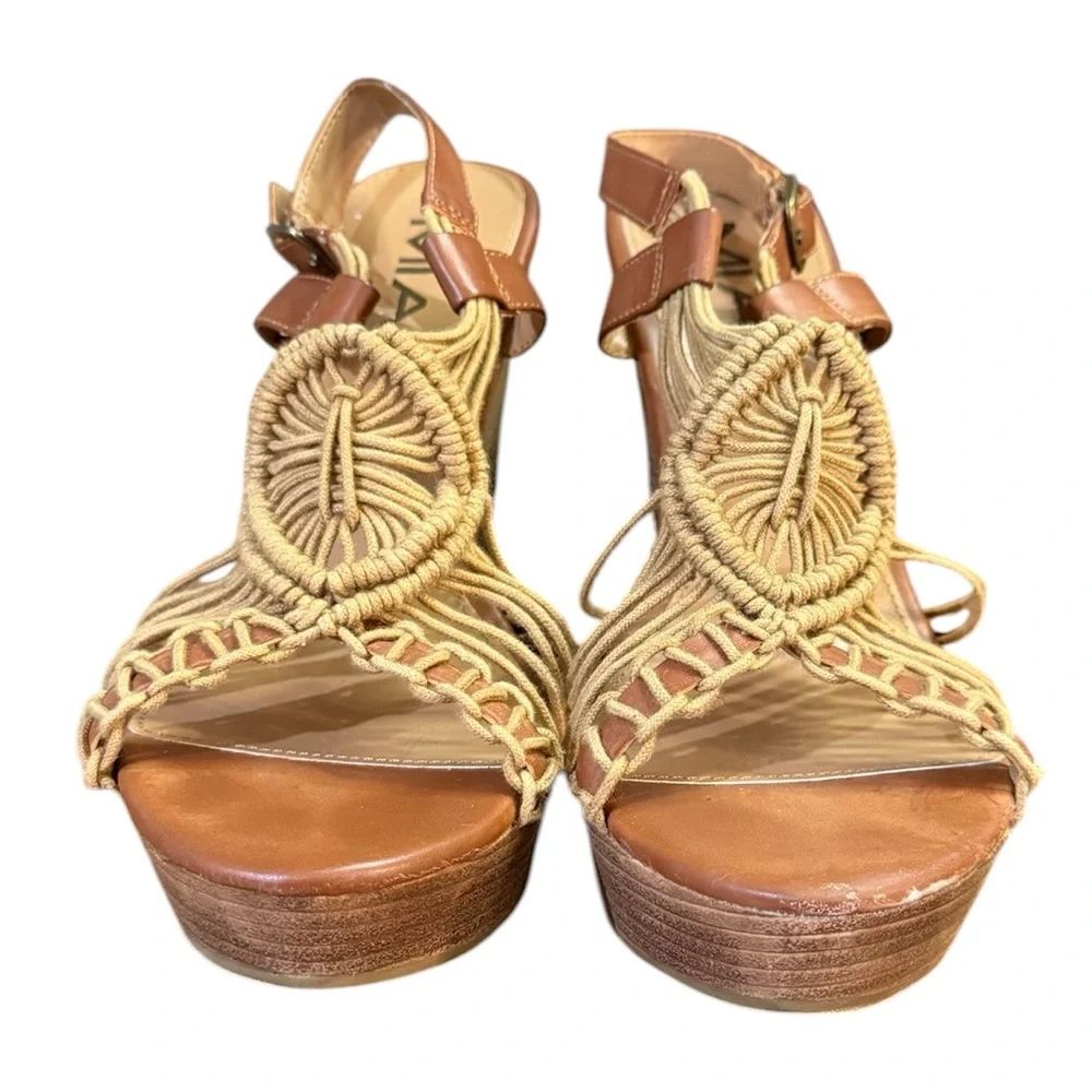 MIA macrame gladiator